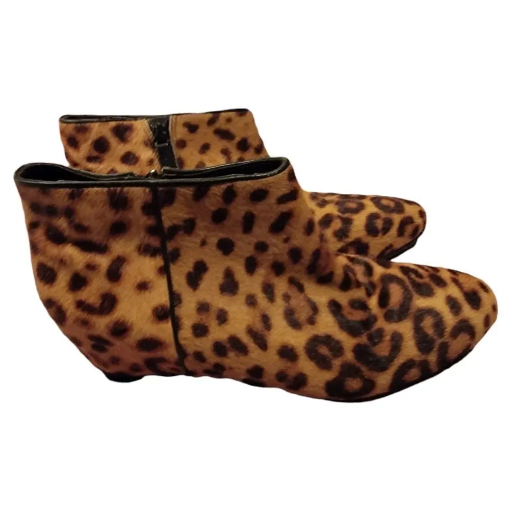 Nine West Leopard Print Bootie Size 9
